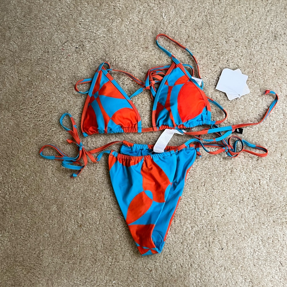 Fabletics String Bikini